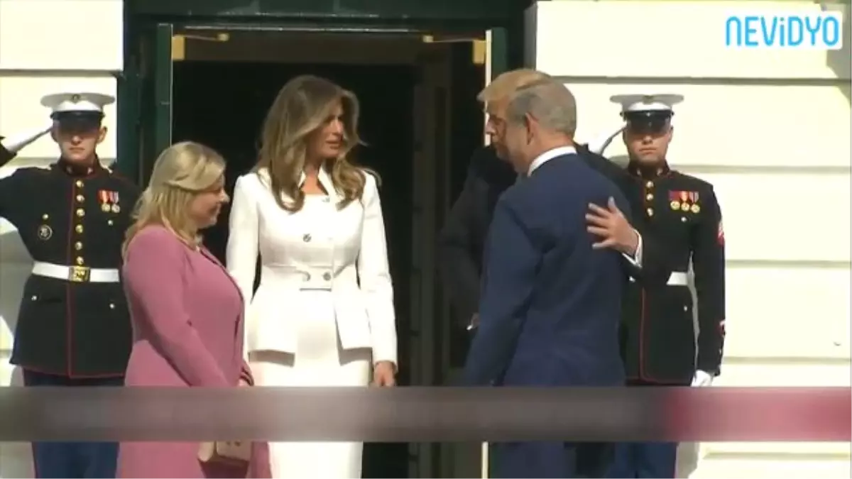 Melania Trump\'tan Sıcak Karşılama