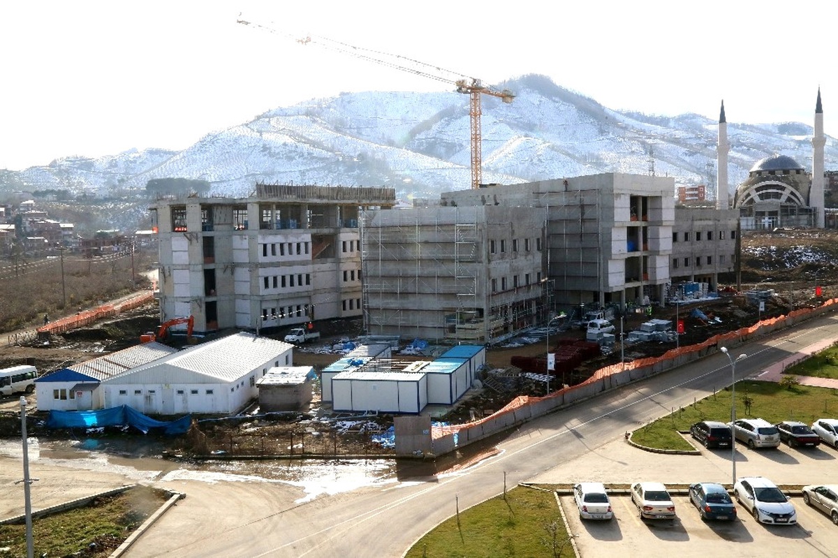 Odü Diş Hekimliği Fakültesi İnşaatı Hızla Sürüyor