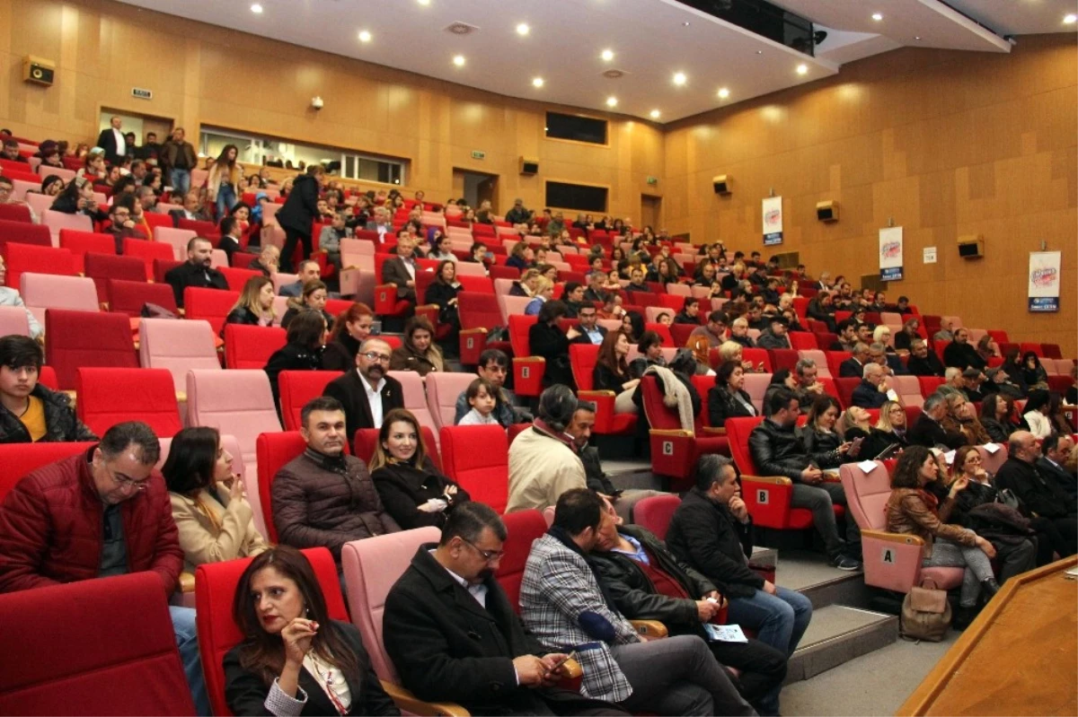 Öğrenciler 2. Orhan Kemal Edebiyat Festivali\'nde