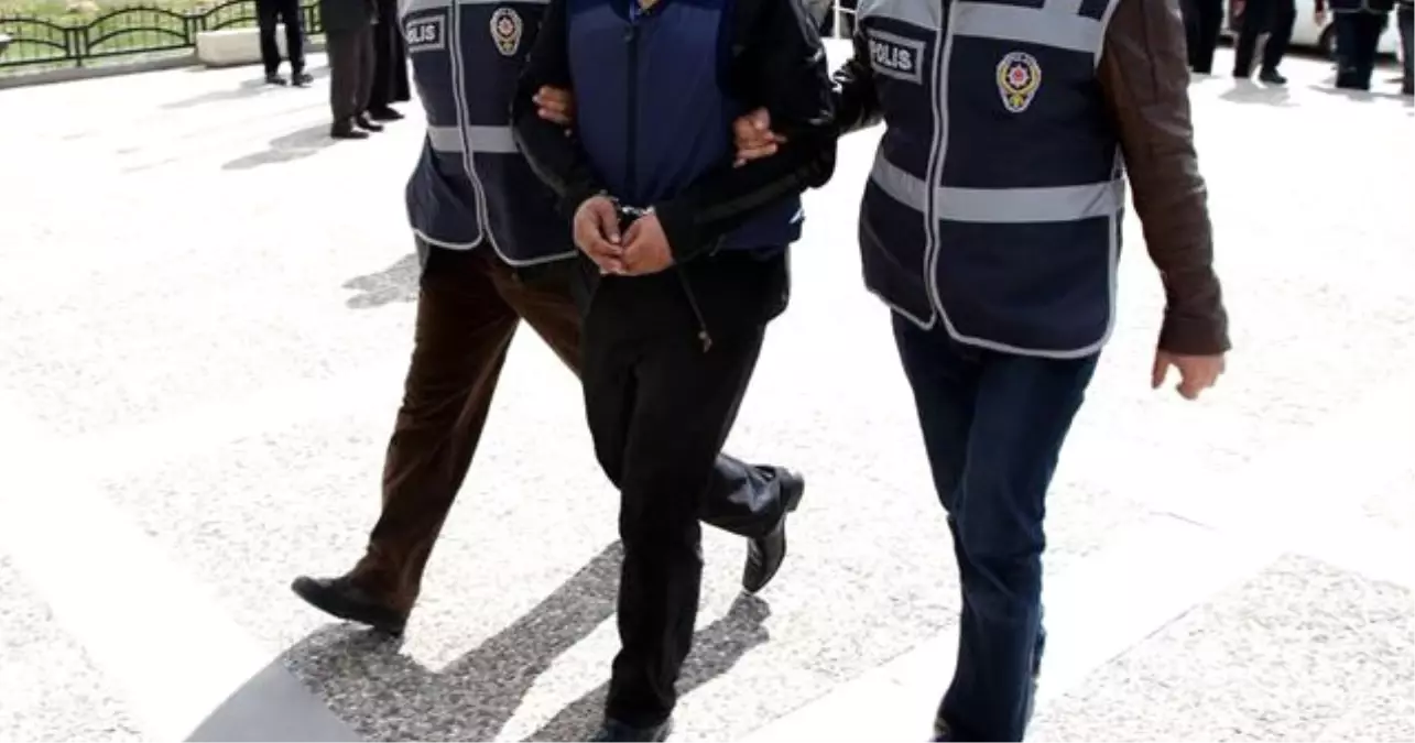 Polis Şüphelendi, 2 Tabanca ve 1 Tüfek Ele Geçirildi