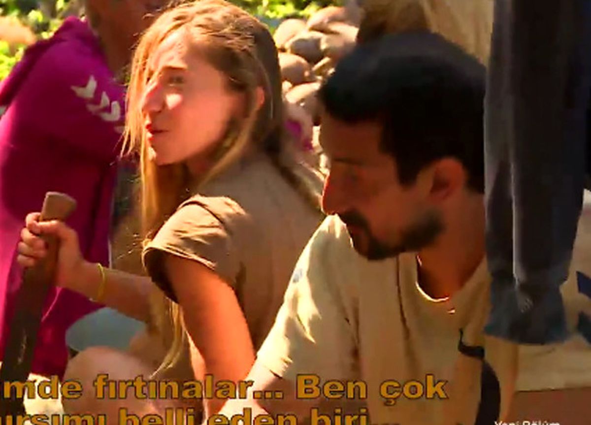 Şahika ve Sabriye\'nin Performansı Ünlüler\'i Sevindirdi!