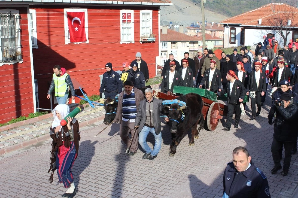 Şerife Bacı ve Tüm Şehitlerimizi Anma İstiklal Yolu Yürüyüşü