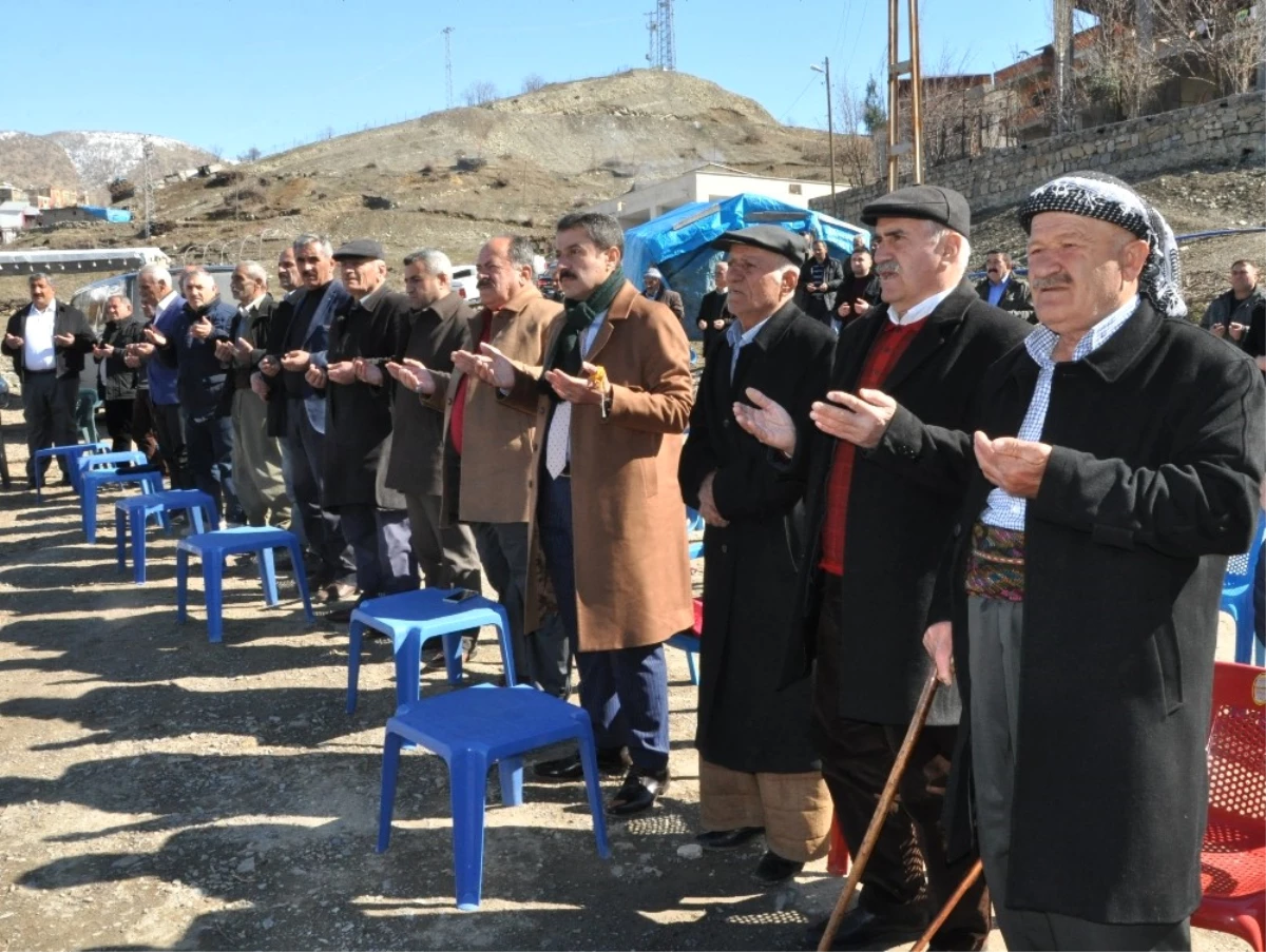 Şırnak\'ta Referandum Toplantısı: Tatar Aşireti "Evet" Oyu Kullanacak