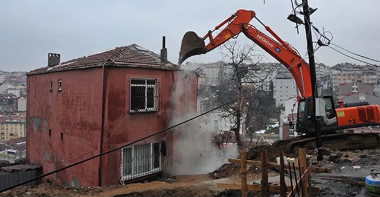 Trabzon\'da Afet Riski Bulunan 224 Yapı Yıkıldı