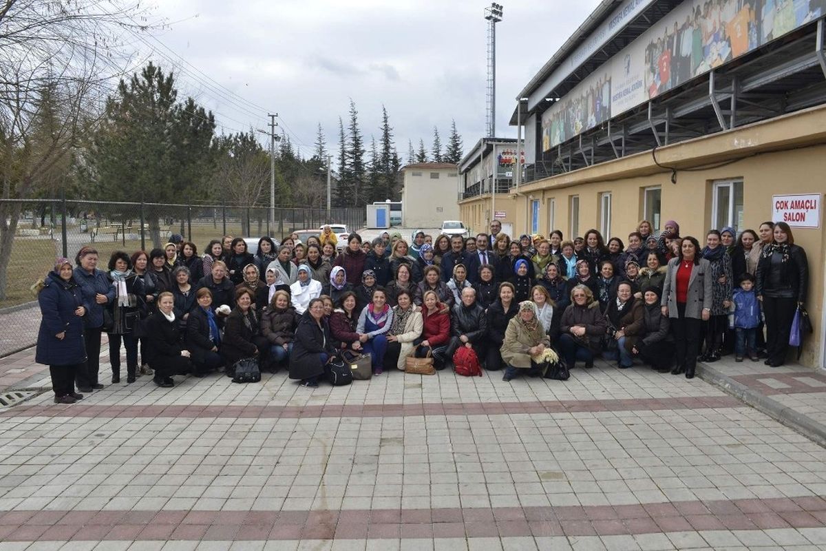 Başkan Ataç Kursiyelerle Bir Araya Geldi