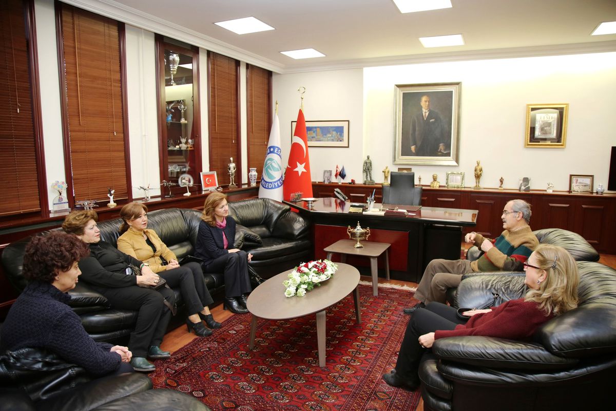 Çağdaş Yaşamı Desteleme Derneği\'nden Büyükerşen\'e Teşekkür Ziyareti