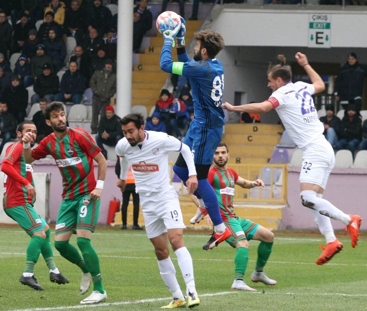 Diyarbekirspor\'da Malzemeciler Görevi Bıraktı