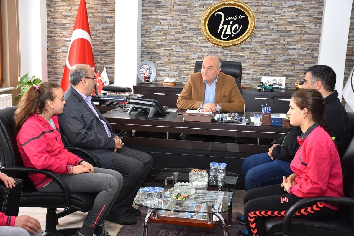 Dursunbey Ybo Öğrecileri Futsalda İl Birincisi Oldu