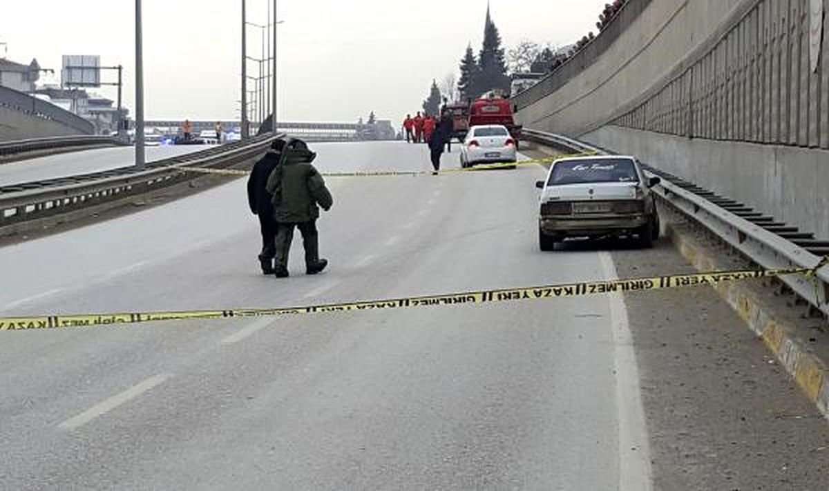 Düzce\'de Arızalı Araç Bomba Paniğine Yol Açtı