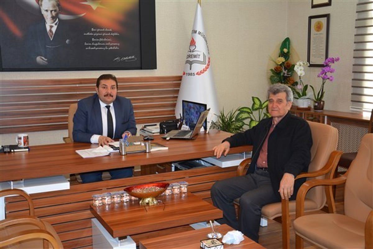Edremit\'in İlk İlçe Milli Eğitim Müdürü Yusuf Erdemir\'den Ziyaret