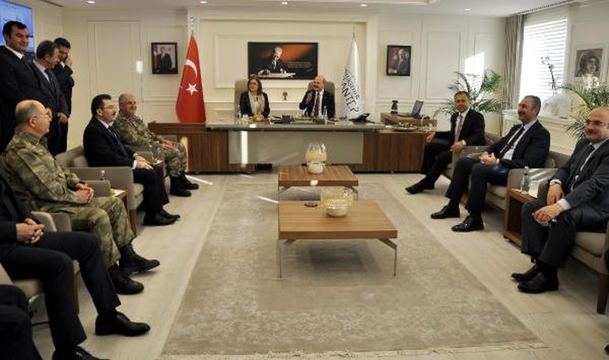 Gaziantep\'te, Bakan Soylu Başkanlığında Güvenlik Toplantısı (3)