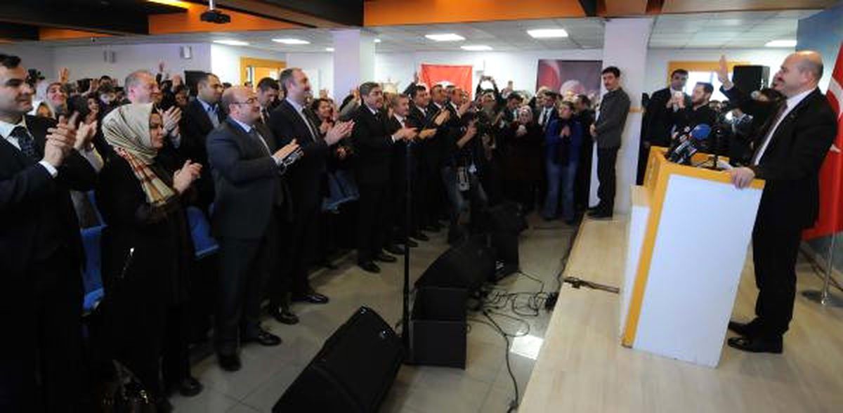 Gaziantep\'te, Bakan Soylu Başkanlığında Güvenlik Toplantısı (4)