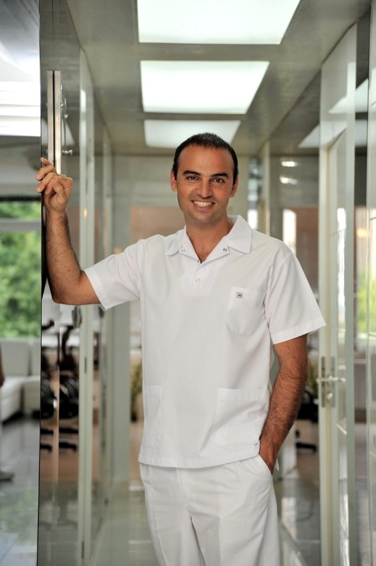 Gülerken Alt Dişlerin Fazla Görünmesi Yaşlılık Belirtisi