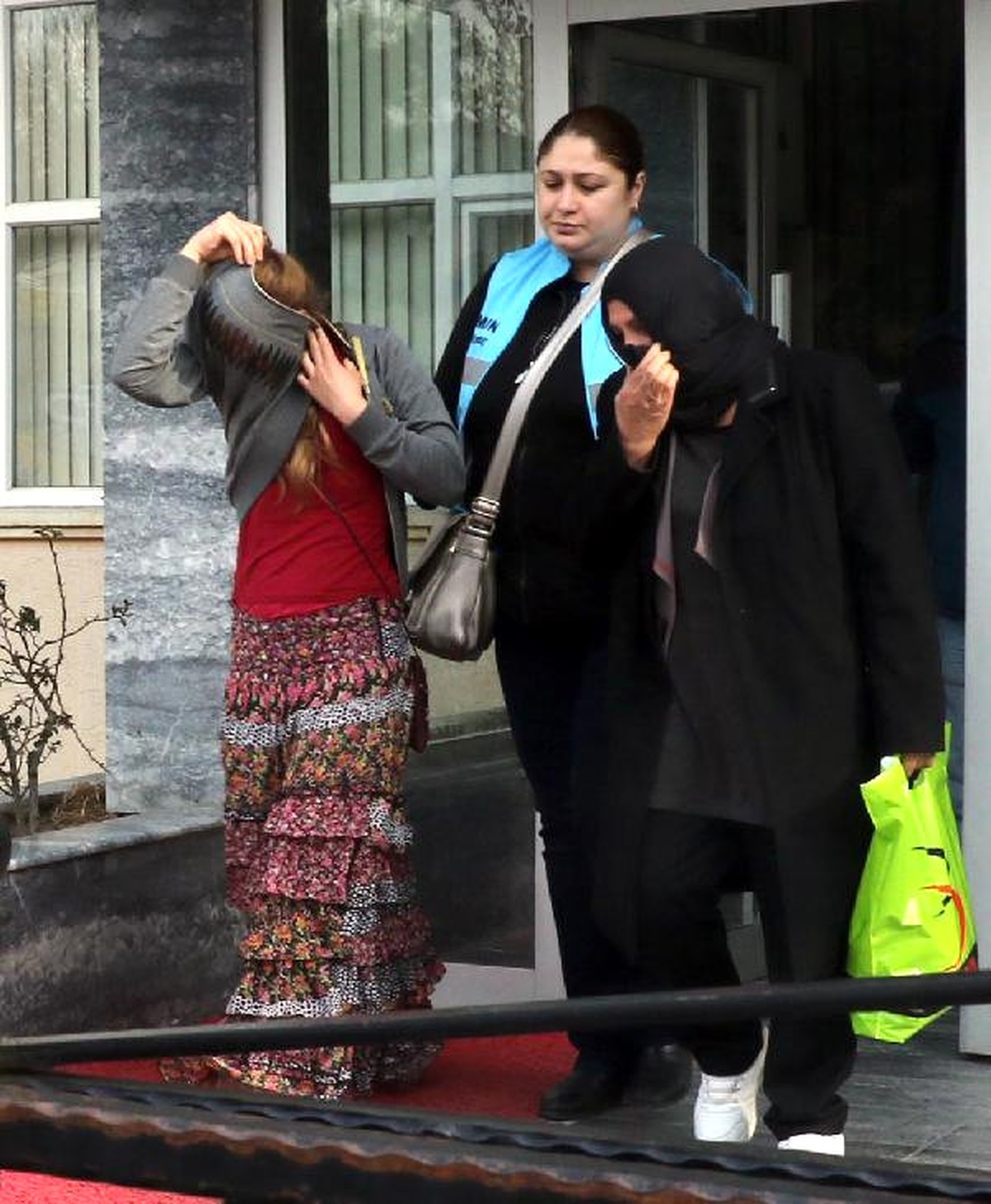 Haklarında Yakalama Emri Bulunan 42 Kişi Gözaltına Alındı