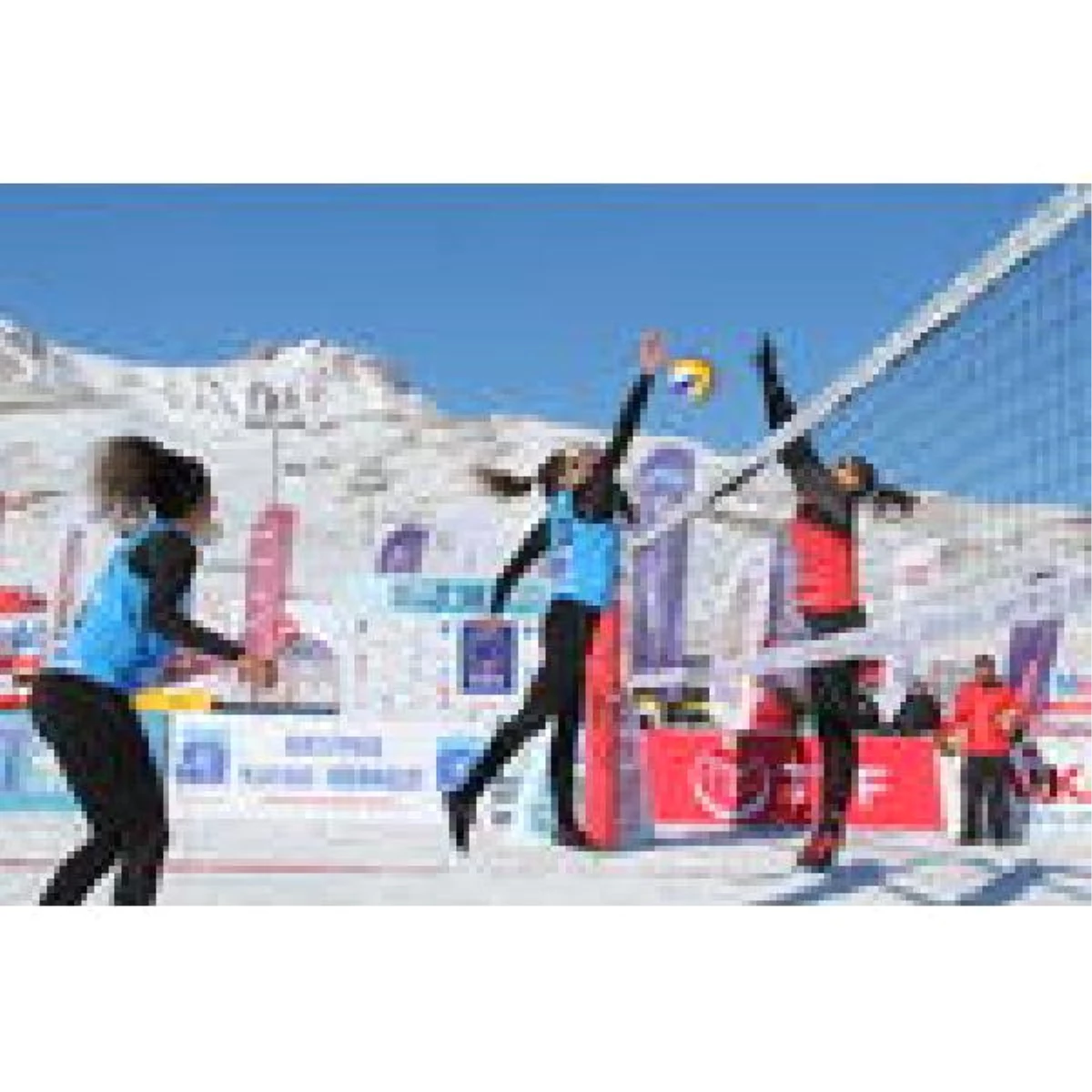 Kar Voleybolu Avrupa Kupası\'nın İlk Etabı Erciyes\'te Tamamlandı