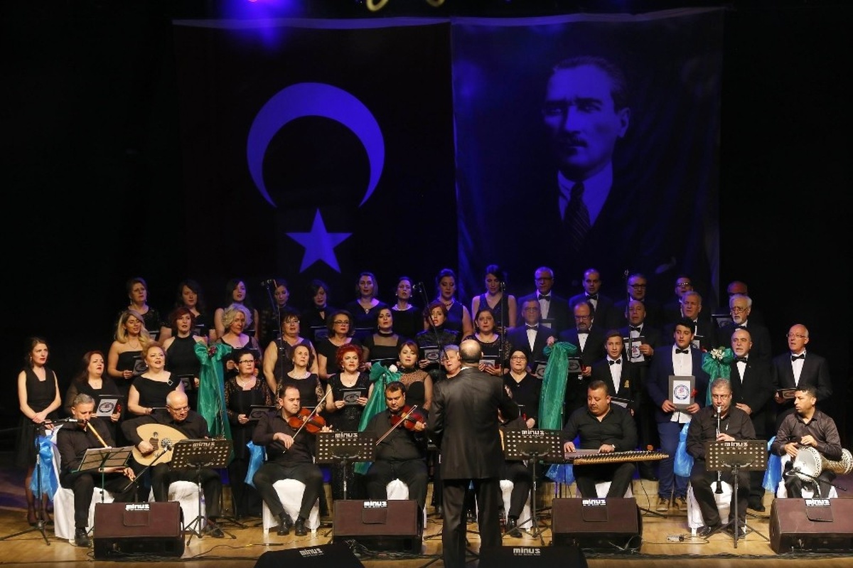 Kırklareli\'de Türk Sanat Müziği Konseri