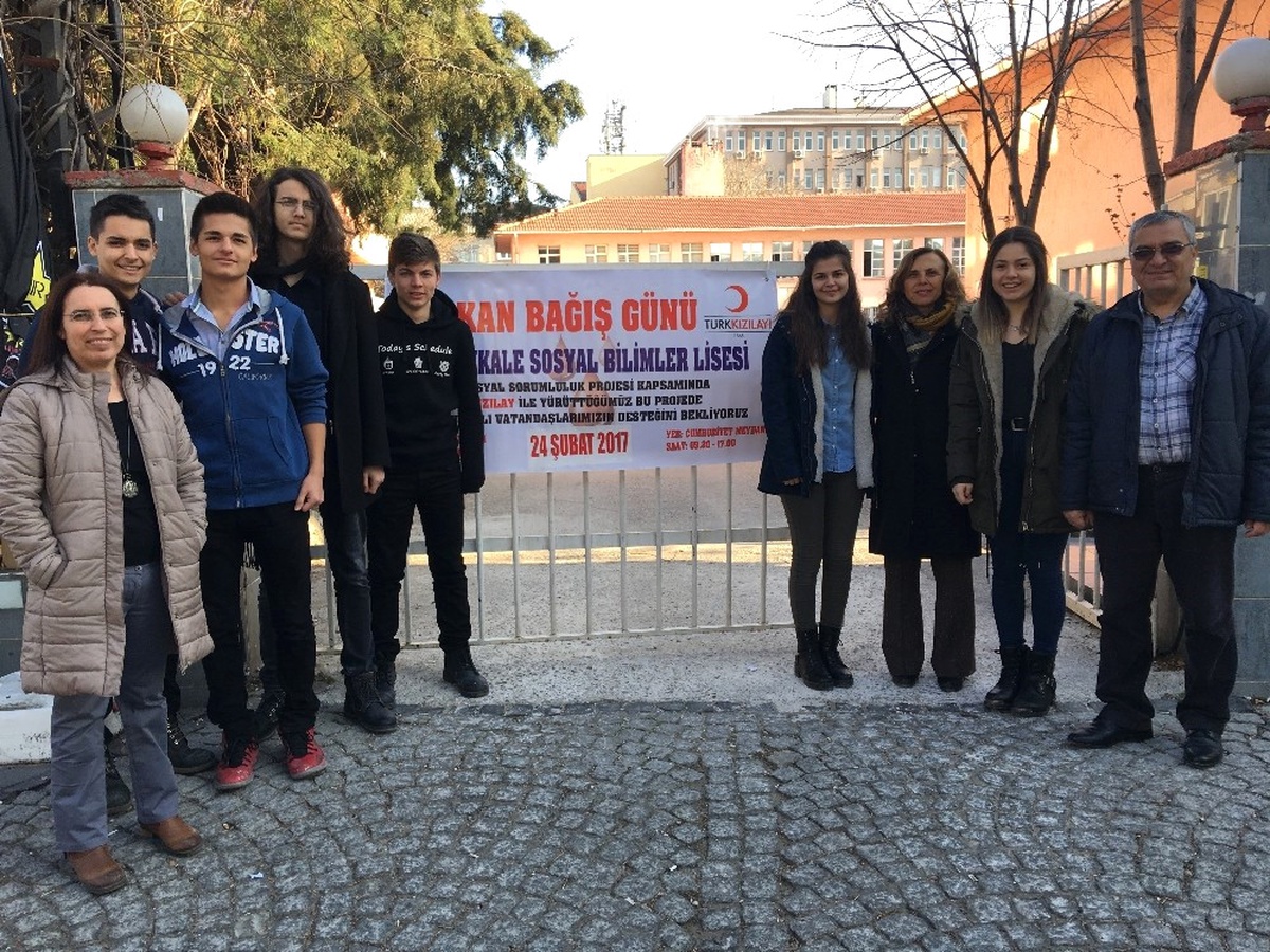 Lise Öğrencilerinden Kan Bağışı Etkinliği