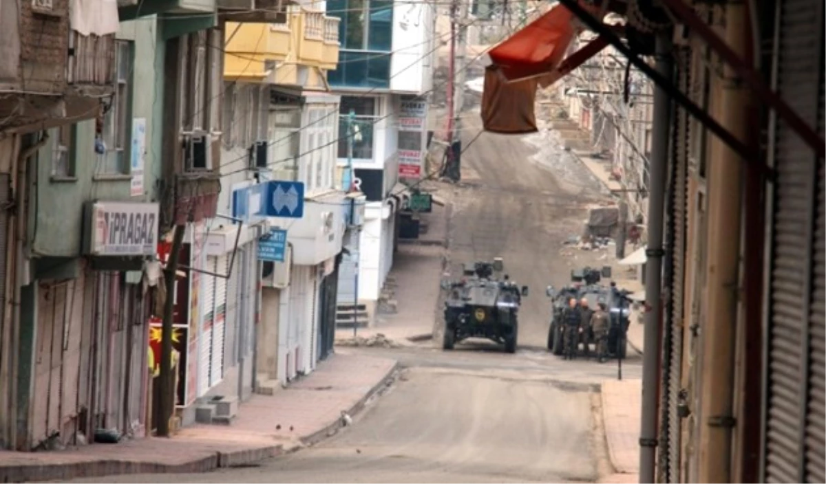 Nusaybin\'in İki Mahallesinde Sokağa Çıkma Yasağı