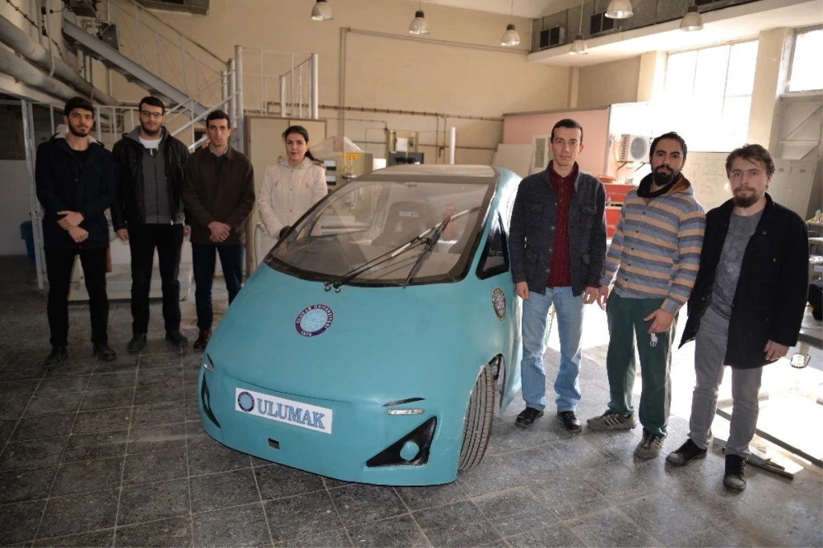 Öğrenciler Yerli Elektrikli Otomobil Üretti