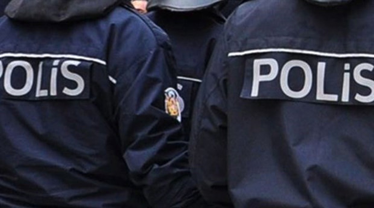 Şanlıurfa\'da Fetö Soruşturmasında Gözaltına Alınan 8 Polis Tutuklandı