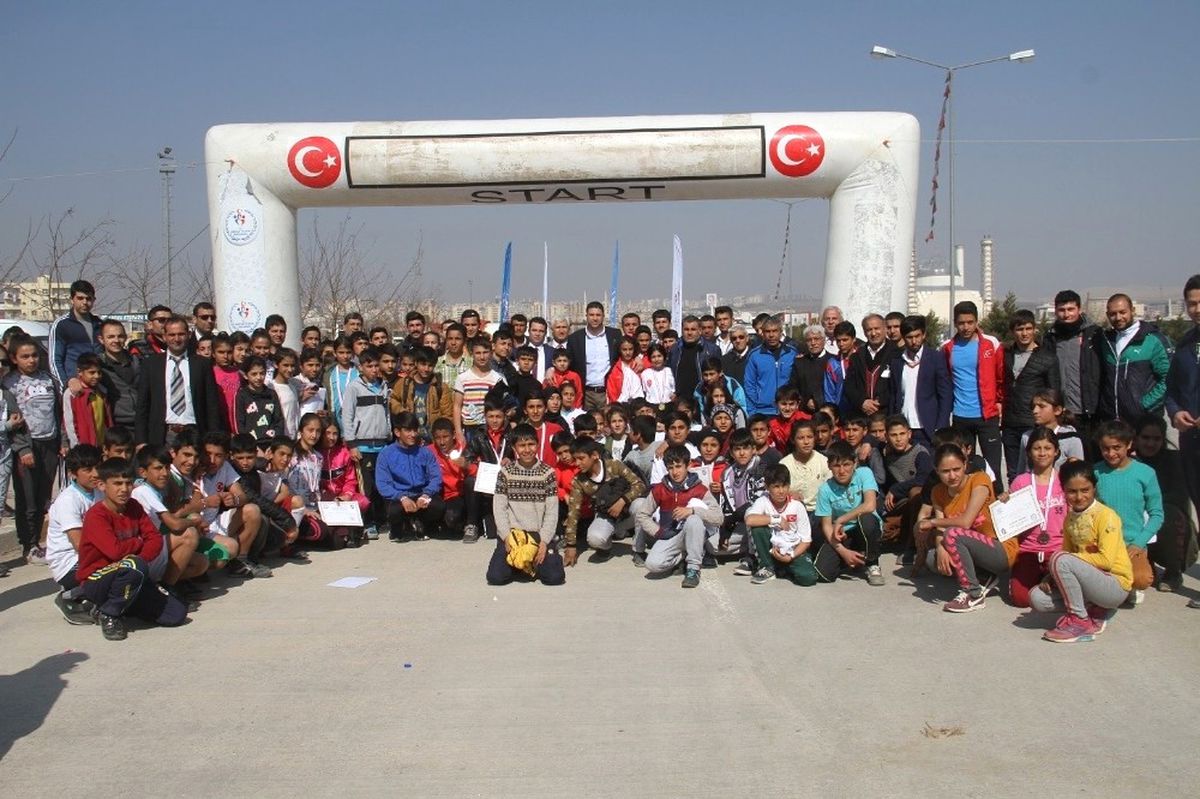 Şanlıurfa\'nın 13 İlçesi Krosta Kıyasıya Yarıştı