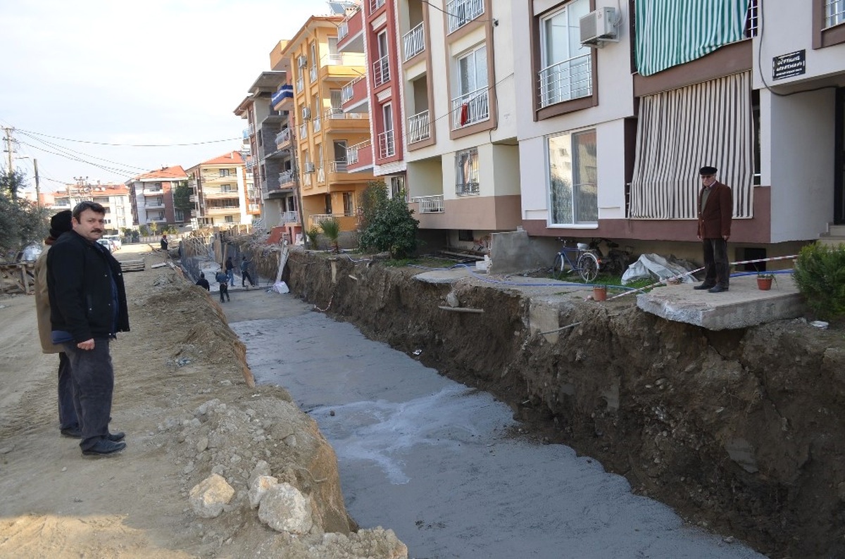 Selçuk\'ta, Dere Islahına Vatandaştan Tepki