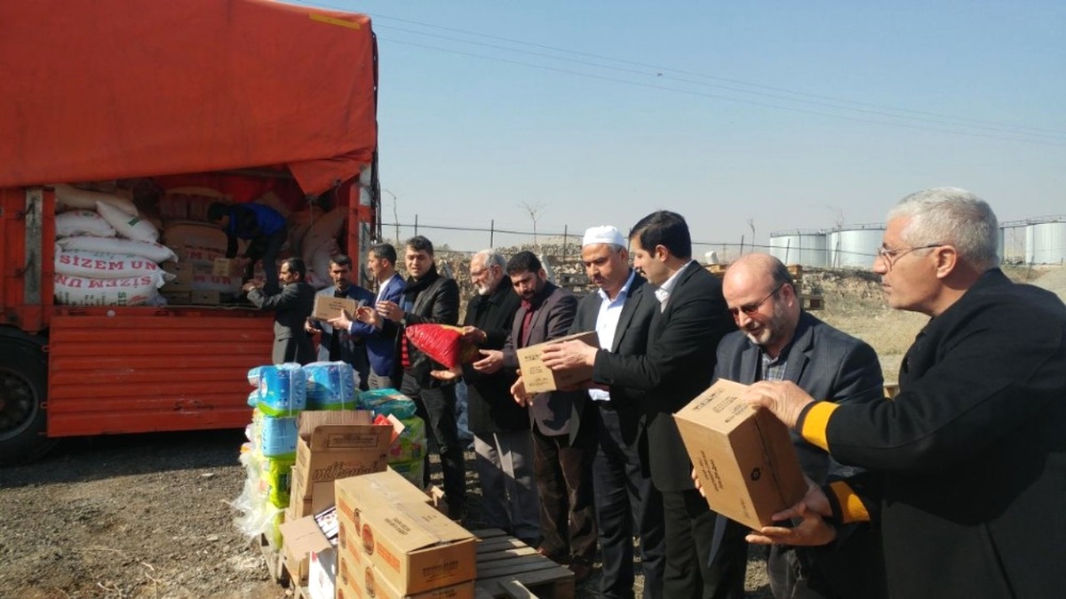 Suriye\'ye 5 Tır İnsani Yardım Malzemesi Gönderildi