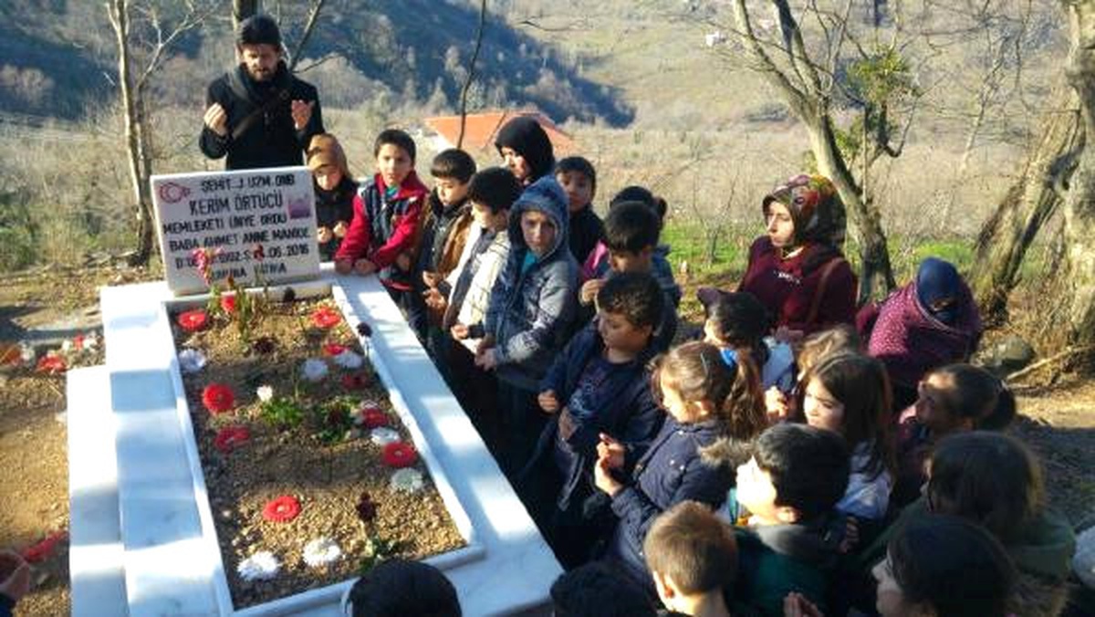 Ünye\'de Şehit Ailesinden Öğrencilere Ziyaret