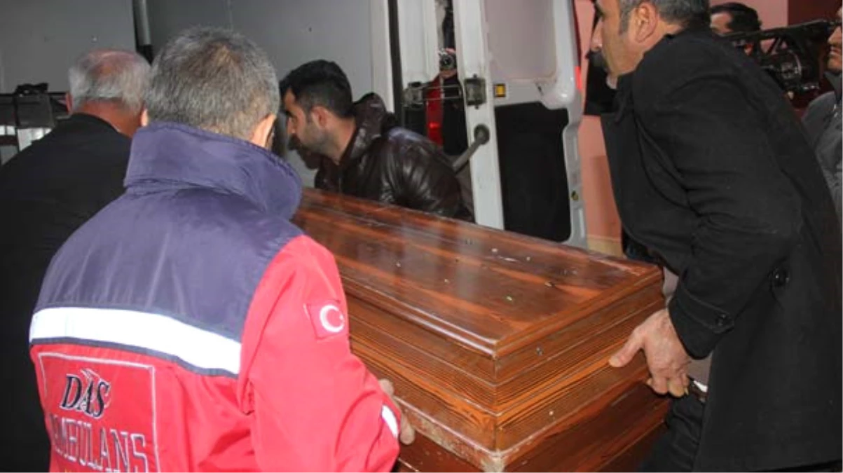 Adana Emniyet Müdürlüğü\'ne Saldırmak İsterken Öldürülen Teröristin Kimliği Belli Oldu