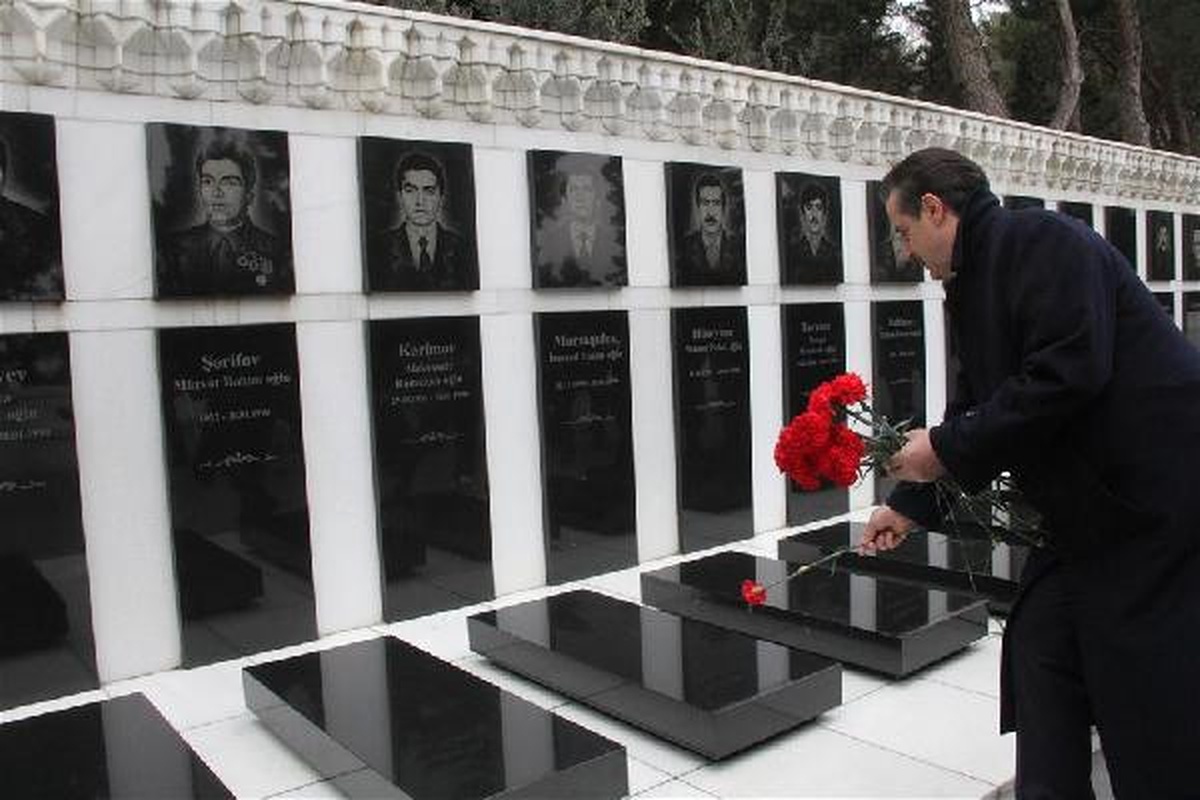 Bakan Çelik, Bakü\'de Konuştu: "Bizi Ayırmaya Kalkanlar Hep Hüsrana Uğradı, Hep Hüsrana Uğrayacak"