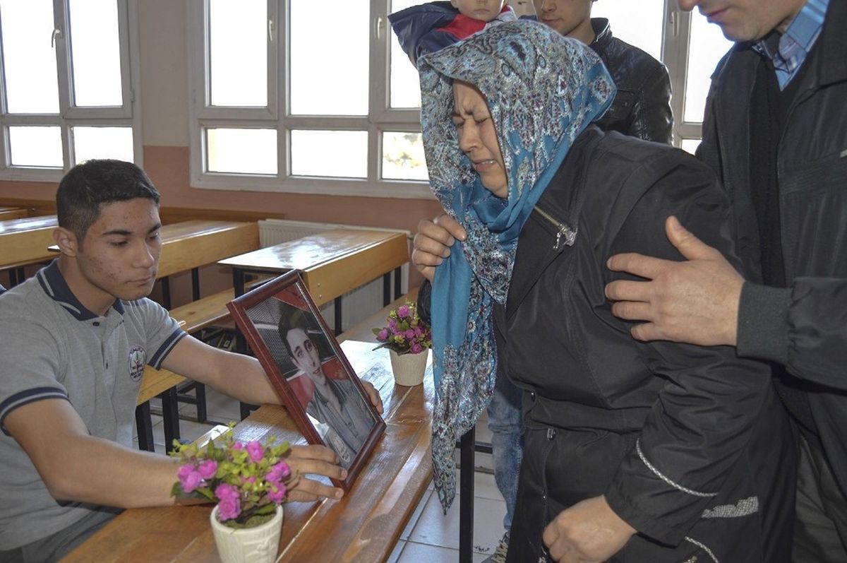 "Oğlumun kokusu var sınıfta"