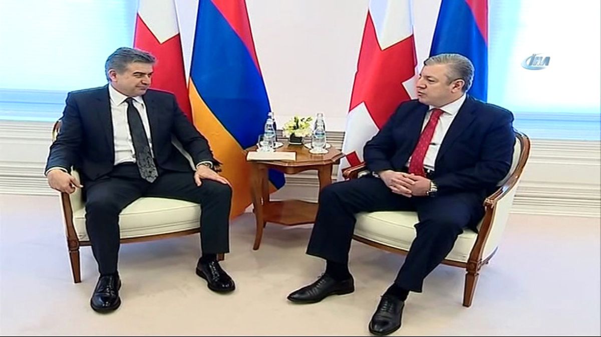 Ermenistan Başbakanı Karapetyan Gürcistan\'da