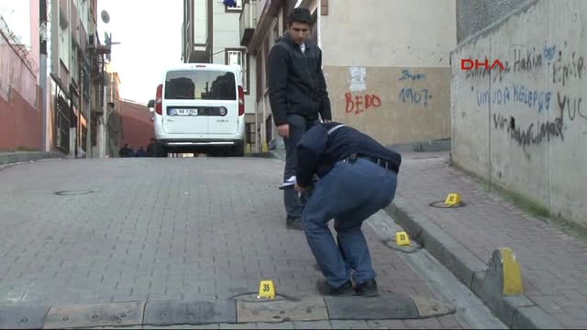 Fatih\'te Otopark Kavgası: 3 Yaralı