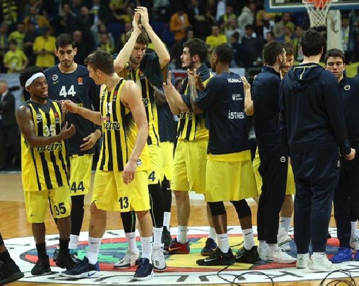 Fenerbahçe: 67 - Olympiakos: 64