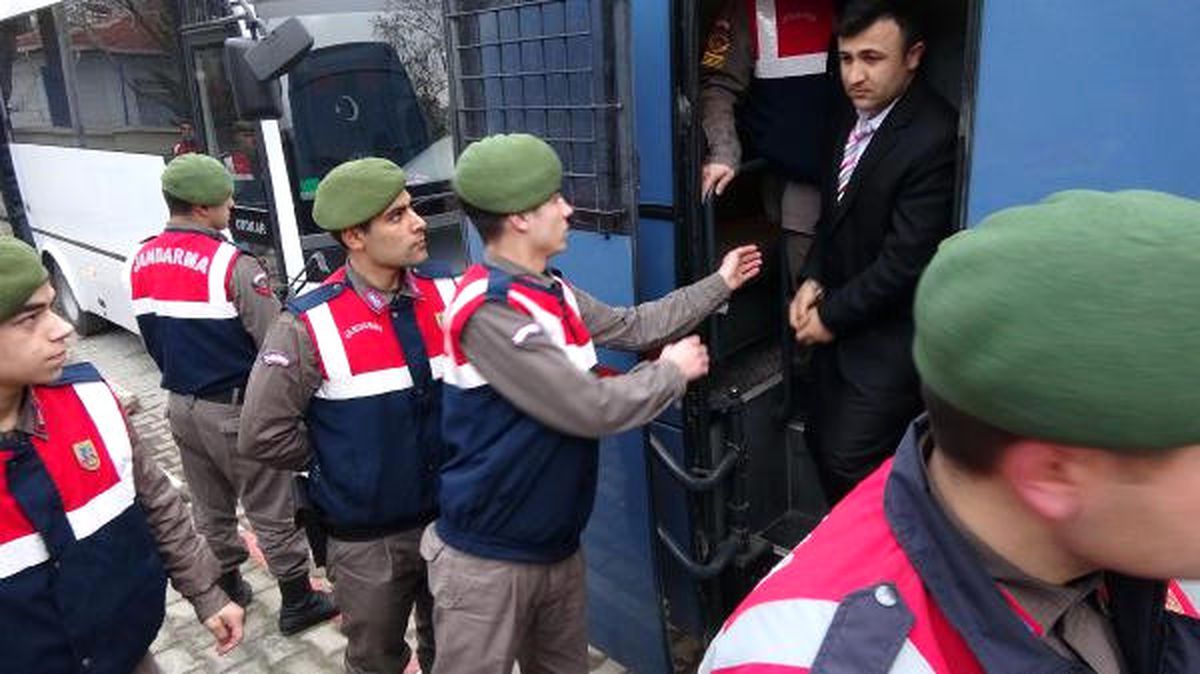 Fetö\'den Yargılanan Binbaşı: Darbecilere Silahla Karşılık Verecektim