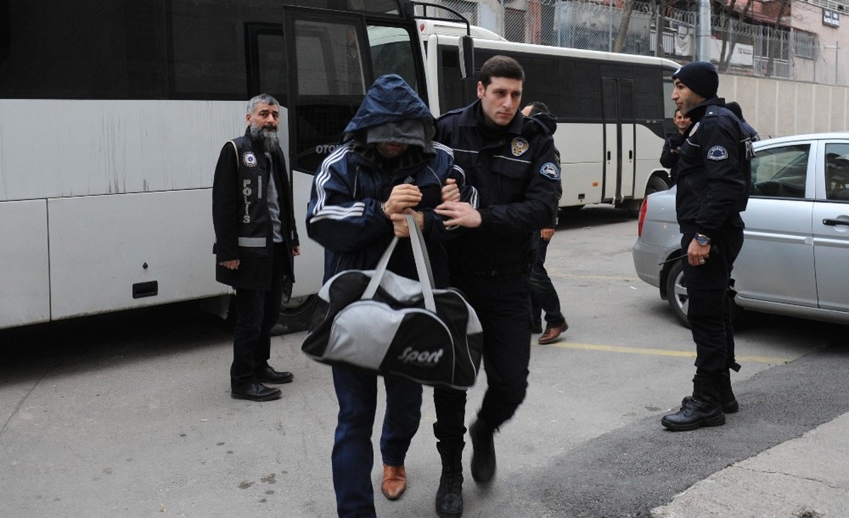 Fetö Şüphelisi İmamlar ve Kuran Kursu Öğretmenleri Adliyede (2)