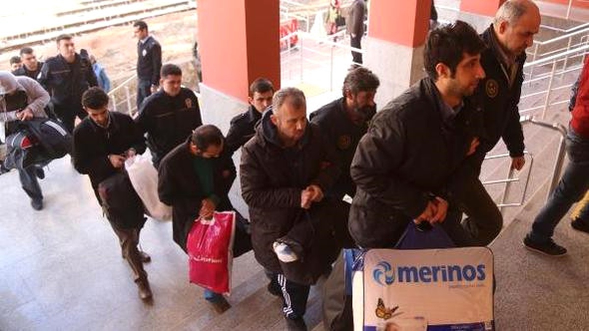 Fetö Şüphelisi Tübitak Mühendisleri Adliyeye Sevk Edildi (2)
