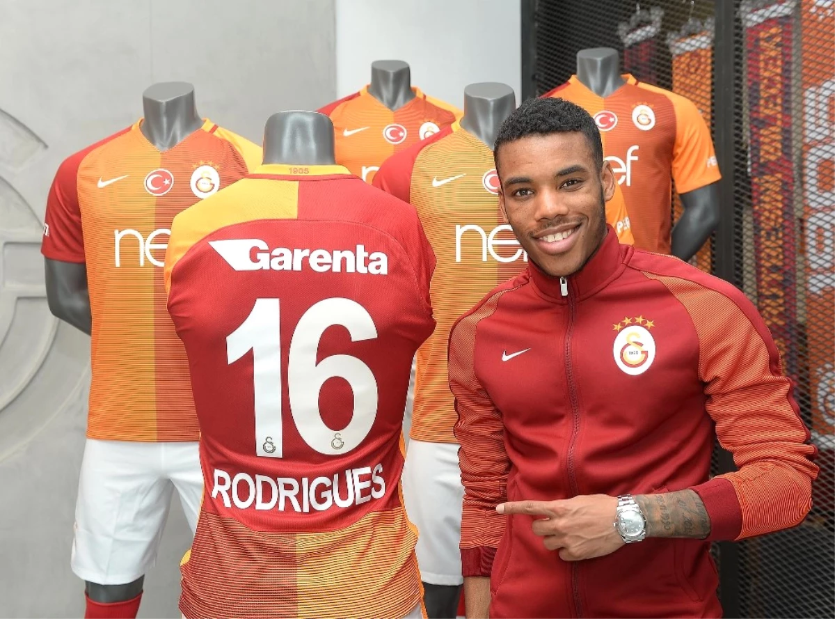 Garry Rodrigues: " Galatasaray\'da Oynuyorsanız Şampiyon Olmalısınız"