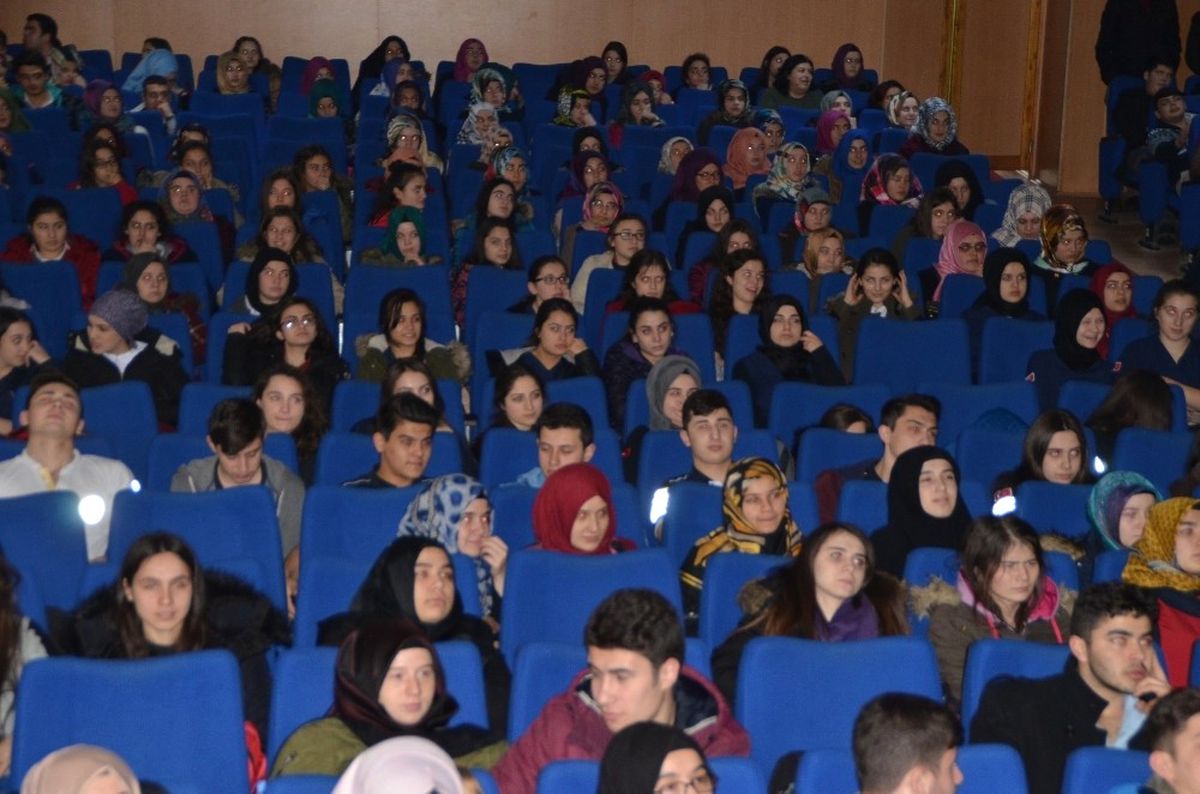 Havza\'da Lise Öğrencilerine "Terör" Konferansı