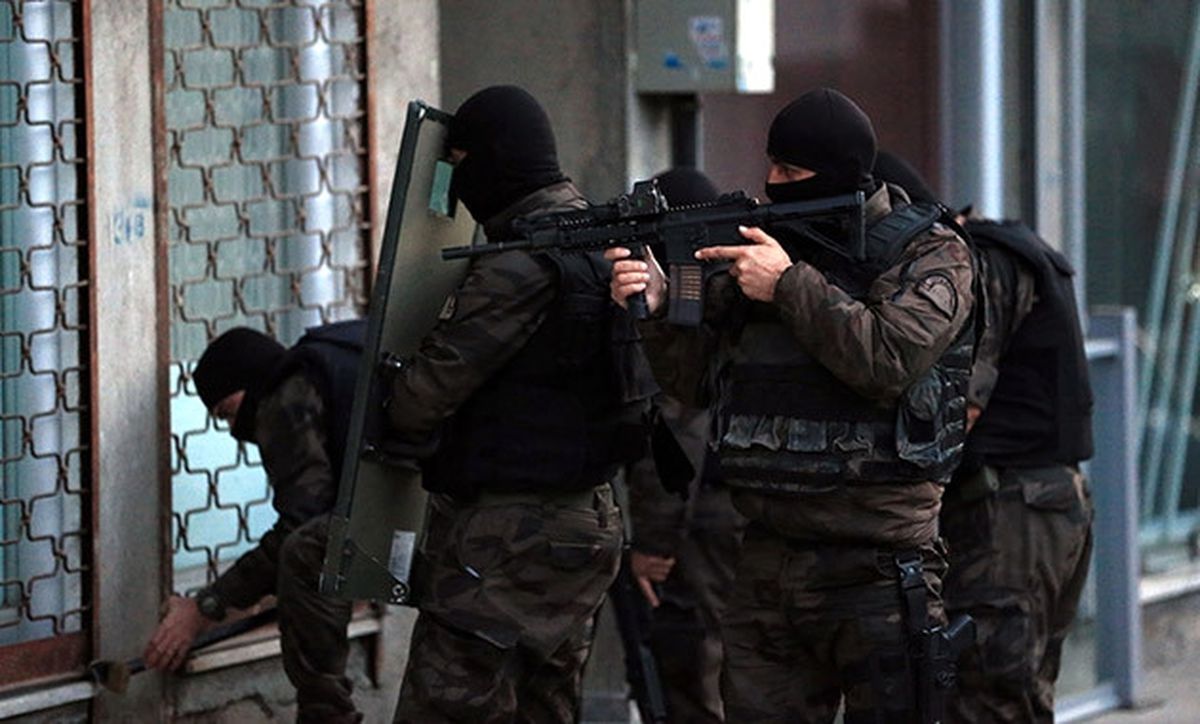 İstanbul\'da Terör Operasyonu