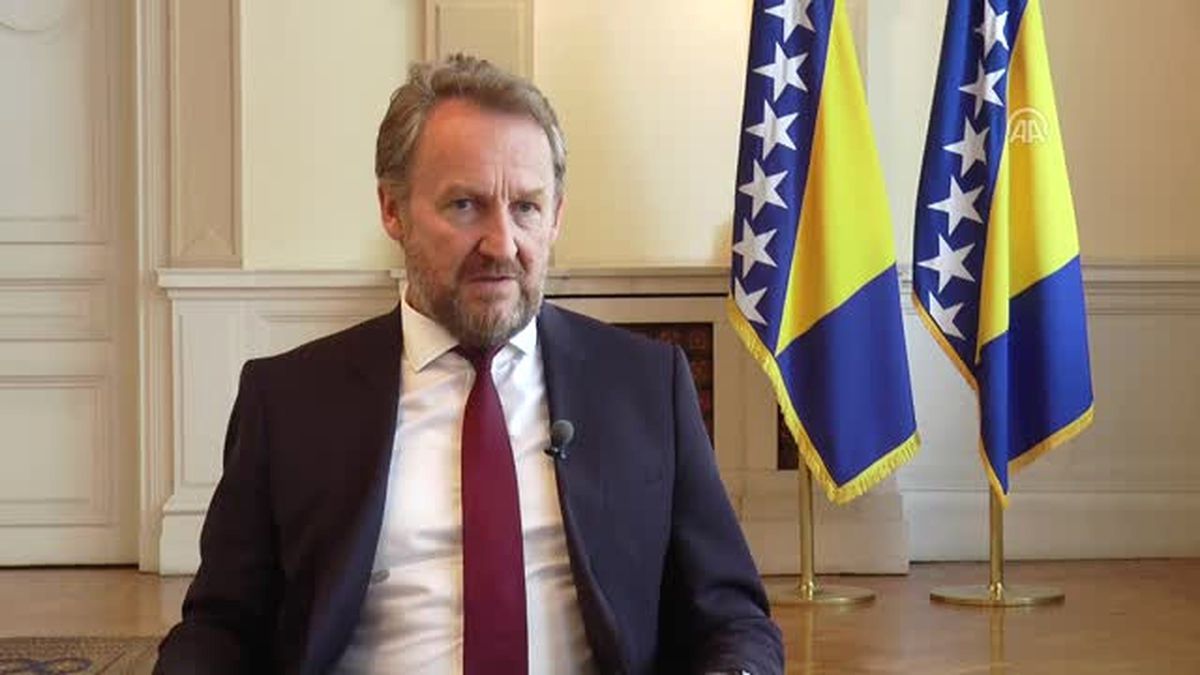 Izetbegovic: "Asıl Kriz Çıkaranlar Işledikleri Soykırımı Inkar Edenlerdir"