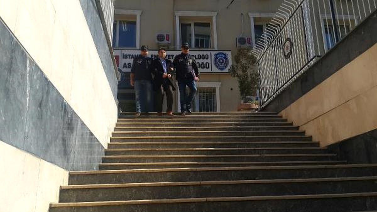 Kadıköy\'deki Müjdat Gezen Sanat Merkezi\'ni Kundaklayan Kişi Adliyeye Sevkedildi