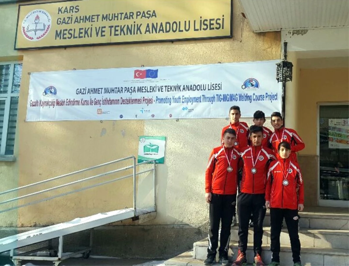 Kars Gamp Lisesi Türkiye Kros Şampiyonası\'na Katılacak