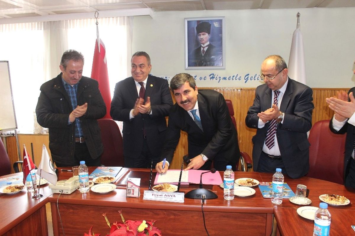 Muş\'ta Altyapı Projesinin Protokolleri İmzalandı