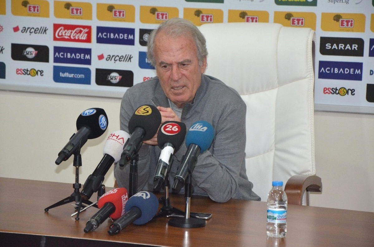 Mustafa Denizli, Ümraniyespor Maçı ile Takımının Başında İlk Kez Sahaya Çıkacak