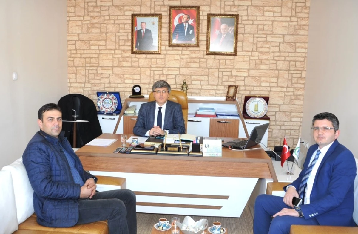 Pazaryerililer Dernek Başkanı Şahinoğlu, Başkan Yardımcısı Avcıoğlu\'nu Ziyaret Etti