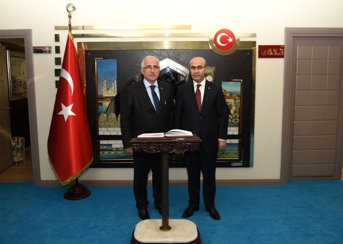 Şanlıurfa Valisi Güngör Azim Tuna\'dan Vali Demirtaş\'a Ziyaret