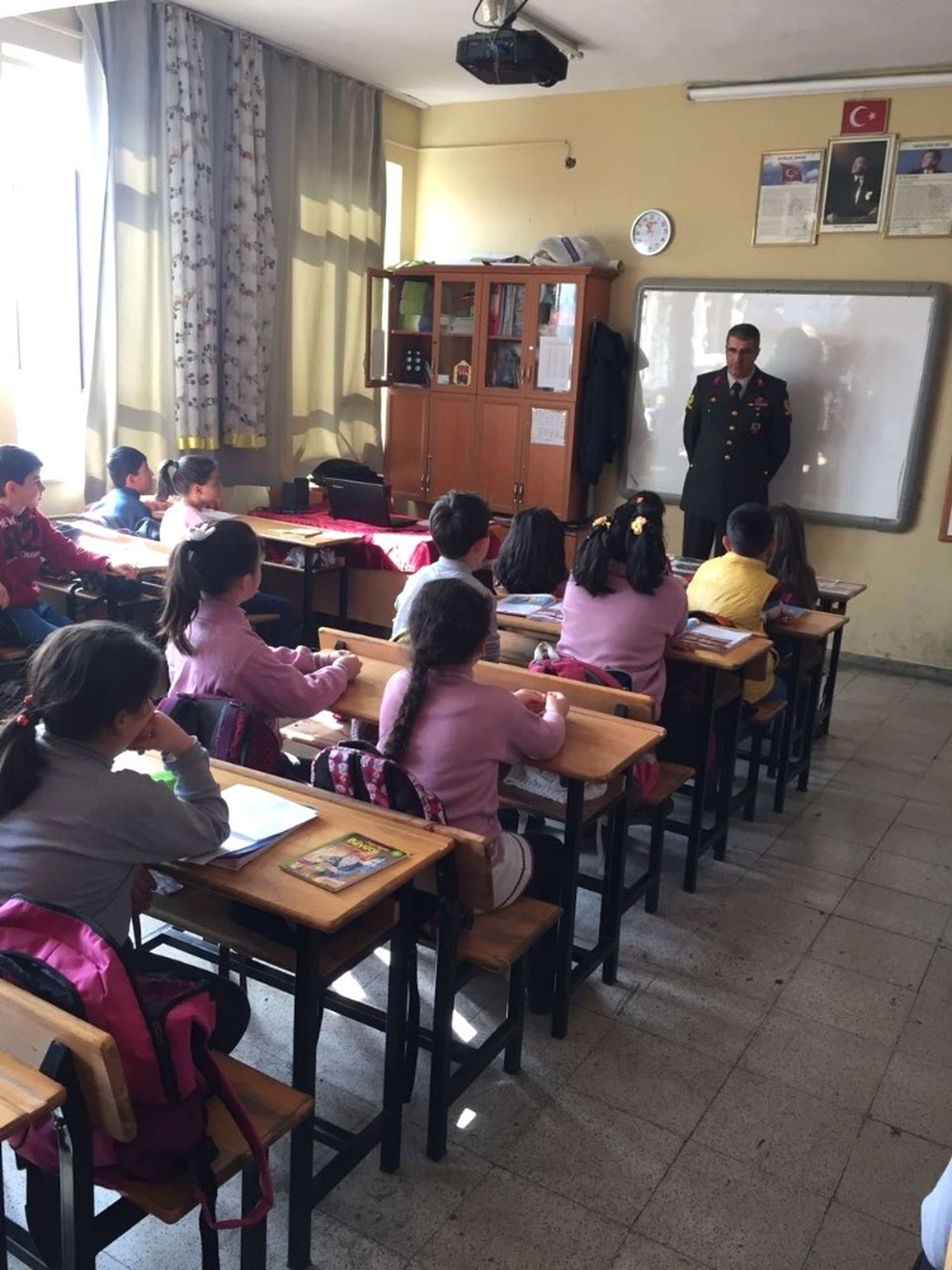 Selçuklu İlçe Jandarma\'dan Okul Ziyareti