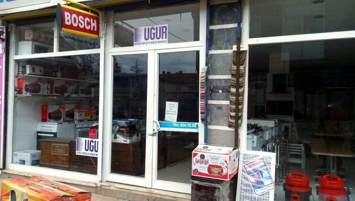 Sigara İçen Hırsızın Rahat Tavırları Şaşırttı
