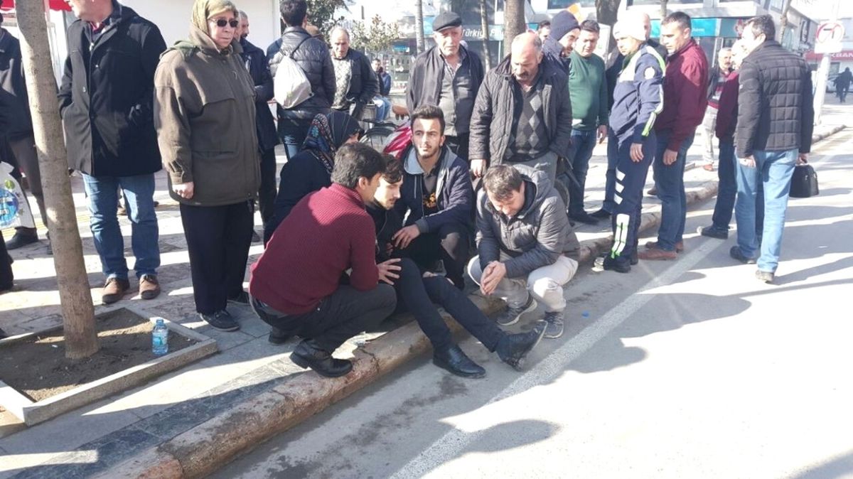 Ters Yönde Giderken Yayaya Çarptı
